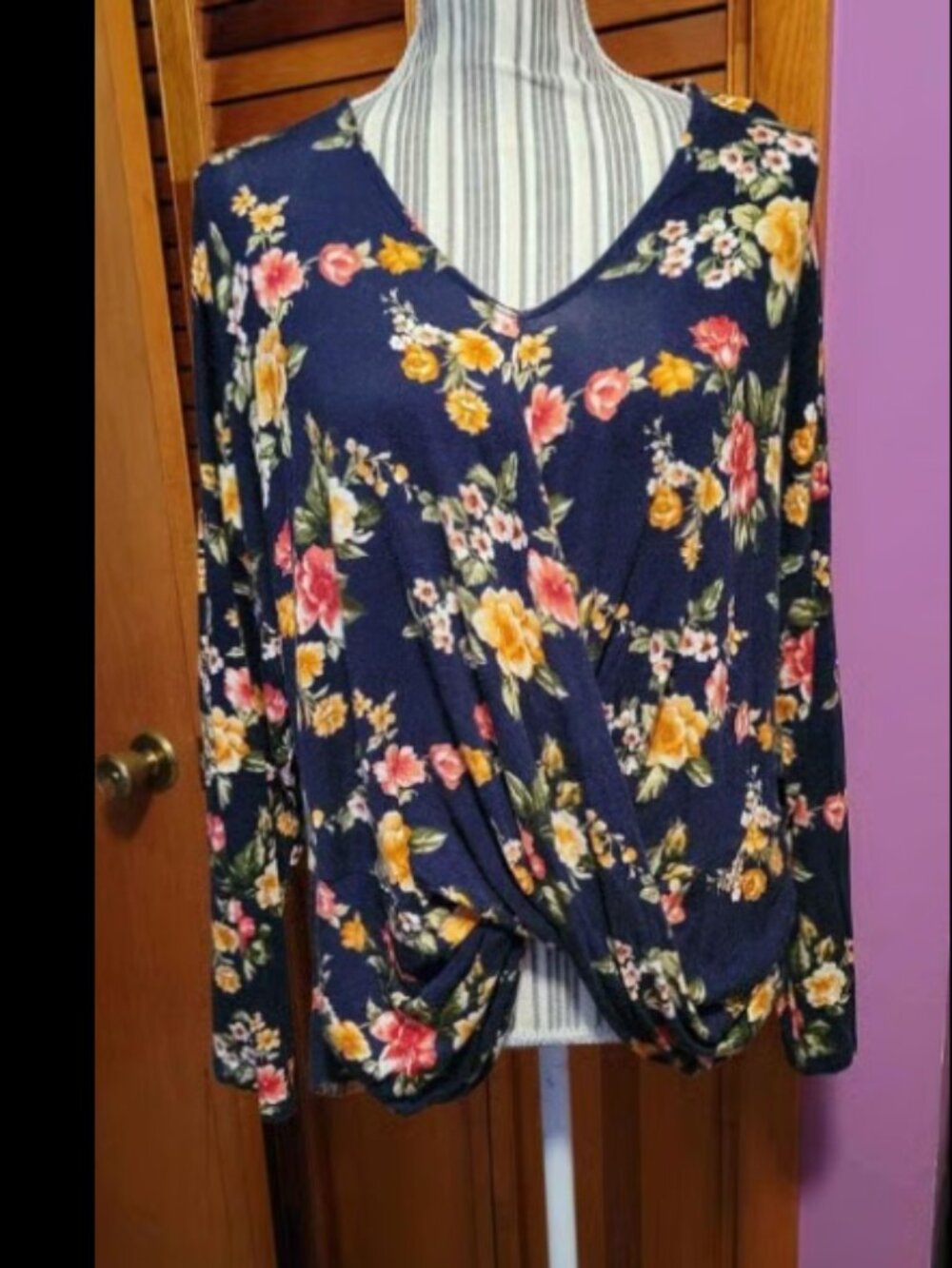 Womens size xl white birch floral shirt